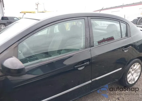 2012 Nissan Sentra 2.0 S z USA, uszkodzony, nr VIN 3N1AB6AP5CL663104